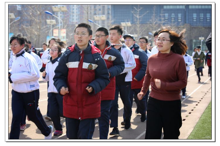 千里之行始于足下.jpg