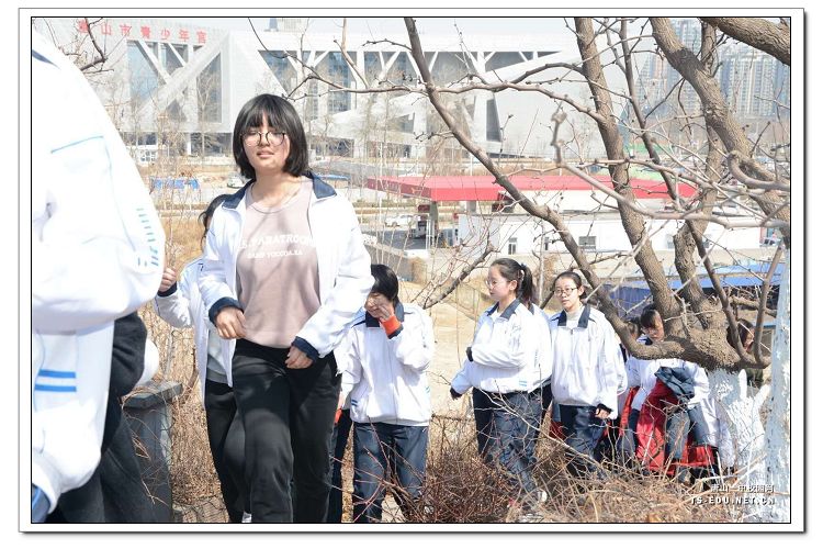 登上祥云山.jpg